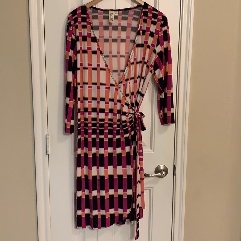 XL 3/4 sleeve SoHo apparel wrap dress